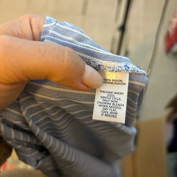 Loft Baby Blue Striped Puff Sleeve Button Down - Picture 4 of 4